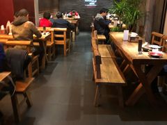 大堂-万记麻辣烫国展总店