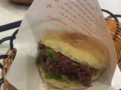 保定驴肉火烧-保府味道金饼驴肉(橄榄郡店)