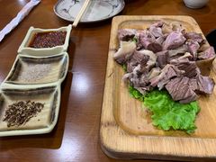刀切狗肉-老朴饭店(邮政街总店)