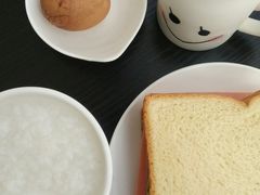 -两棵枇杷树