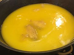 -鲜入围煮花胶鸡海鲜火锅