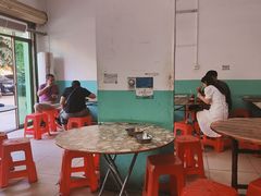 -灵山卢梅燕粉店