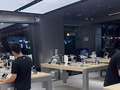 -DJI大疆(深圳华强北曼哈授权体验店)