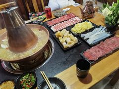 -果松木炭酸菜铜火锅·外婆参鸡汤