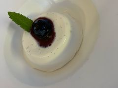 -MONICH牛排融合餐厅(和义大道购物中心店)