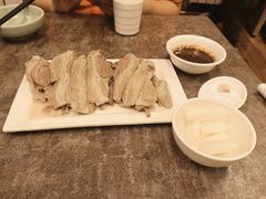 手抓羊肉-贯贯吉·清真餐厅(浙江中路店)