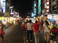 -六合夜市
