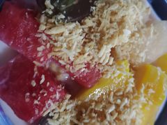 水果双皮奶-聚椰坊·海南清补凉·糖水·奶茶·小吃