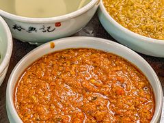 -裕兴记•蟹黄面馆(人民广场店)