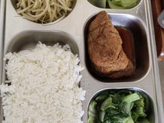 -上海市浦东新区妇幼保健院-停车场
