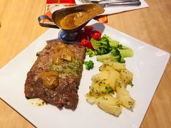 -必胜客(WOW中心城店)