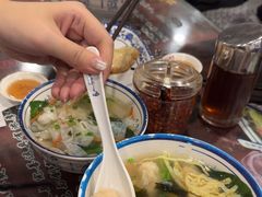 -长人馄饨铺(解放街店)