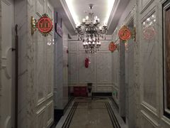 -皇马纯KTV·量贩·聚会(民治店)
