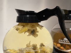 -浅深(世茂滨江精品店)