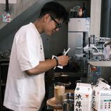 这是一家开业还不到一年的新店，却吸引了无比多