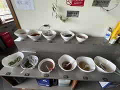 小料台-亿诣蝎府炸酱面羊蝎子火锅(酷车小镇店)