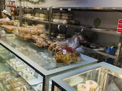 -白玉兰食品(中山公园龙之梦店)
