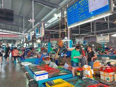 大堂-霞涌市场海鲜摆卖区