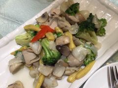 -泓历皇朝酒店(东亭店)