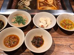 -老牌坊云南鱼豆花火锅(爱建店)