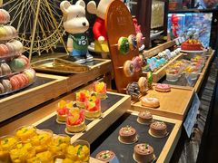 -雍容荟帝王蟹活龙虾展台自助(IFS黑金店)