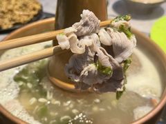 -洞庭洲·防空洞火锅·烧烤·铜锅涮肉(新百广场店)