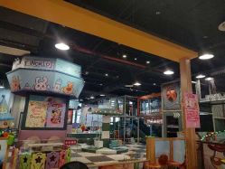 -卡通尼乐园(五彩世界店)