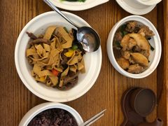 -雪梅月子中心(华侨城店)