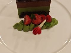 -塞纳河法国餐厅(意式风情街店)