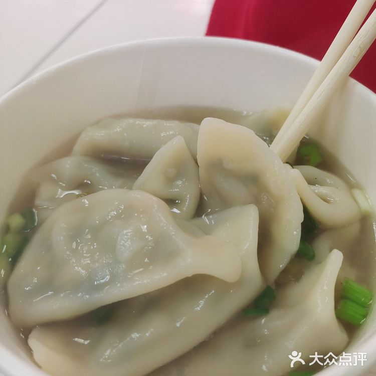 吃得很饱了。这家店品种丰富