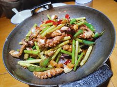 干锅八爪鱼-船夫鱼锅(衢江路店)