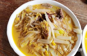 Stewed Pork Rib with Napa Cabbage and Vermicelli