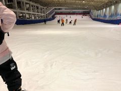 -乔波室内滑雪场