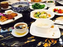 -聚春园自助餐厅(东街口店)