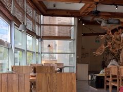 -蜜桃餐厅·伴山(湖滨商业街店)