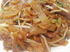 招牌干炒牛河-新大咀港式茶餐厅(宝山万达店)