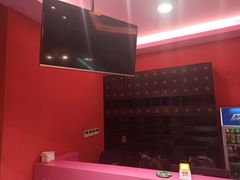 -虾弄弄海派小龙虾·牛羊蝎子火锅