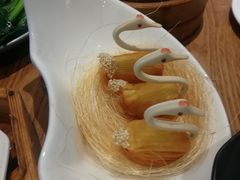 鲜果榴莲天鹅酥-西酒时光(恒福店)