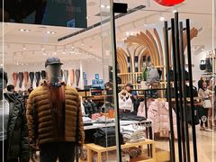 -lululemon(上海浦东IFC店)