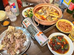 川香牛杂煲-谢大牛馆·中式卤牛排(老店)