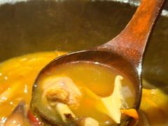 土鸡菌汤锅-芸山季·云南山珍菌火锅(人民广场来福士店)