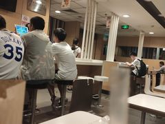大堂-麦当劳(东直门外大街店)