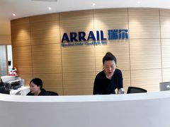 -瑞尔齿科(上海长风大悦城店)