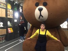 -LINE FRIENDS Garosu-gil Flagship Store