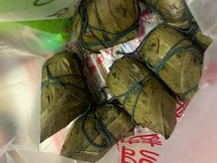 蛋黄肉粽-小阿姨小脚粽(静安店)