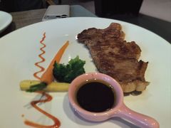 -又见马甲M8融合西餐厅(体育中心店)