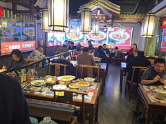 -川流不息·地道川菜·小龙虾(新松江路店)