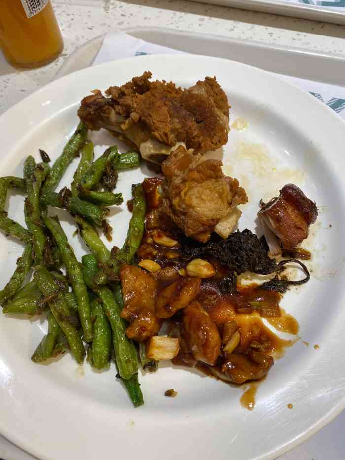 焦耳食堂(东直门银座店)-"中午过来的,人不算太密集,有点自助的感觉.