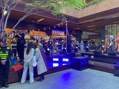 -瑞虹新天地月亮湾