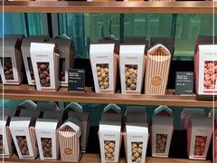 零售区-Laderach 莱德拉(上海环贸iapm店)